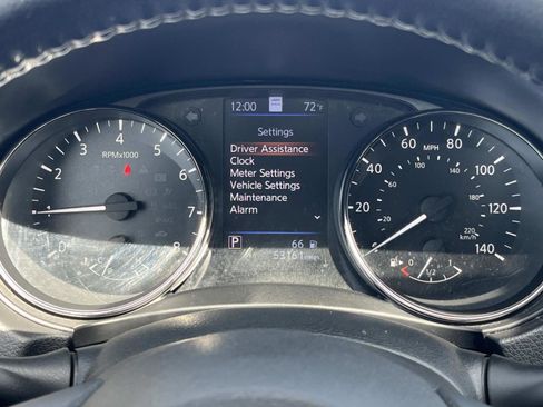 Used 2021 Nissan Rogue Sport SL AWD/4WD image 38
