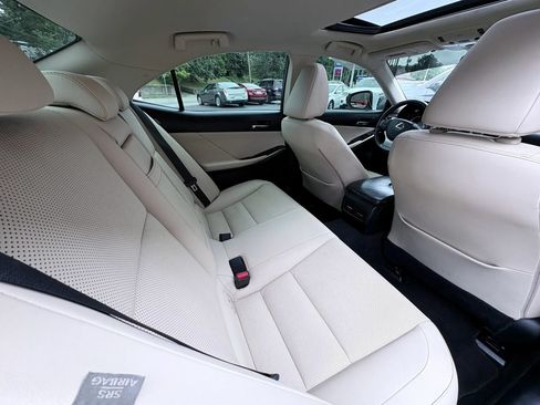 Used 2015 Lexus IS 250 AWD w/ Navigation System Package image 18