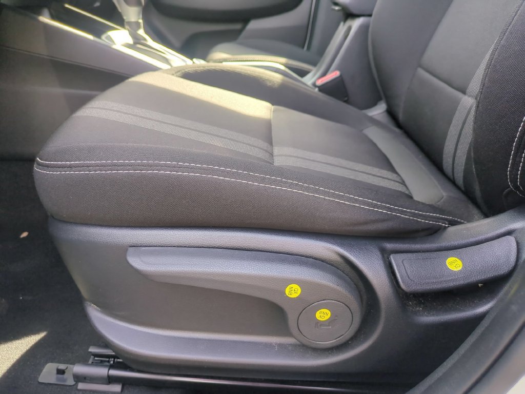 Used 2026 Hyundai Venue SEL FWD image 14
