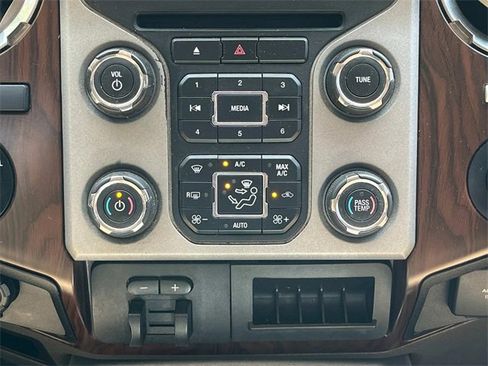 Used 2016 Ford F250 Lariat image 15