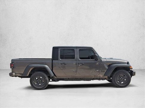 Used 2024 Jeep Gladiator Sport image 4