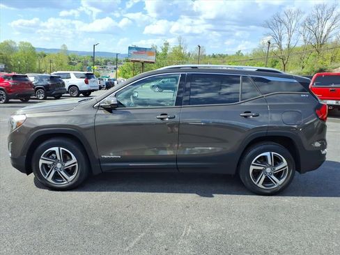 Used 2019 GMC Terrain SLT w/ Preferred Package AWD/4WD image 2
