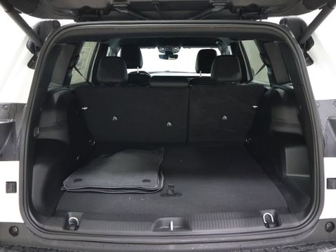 New 2026 Jeep Cherokee Limited image 12