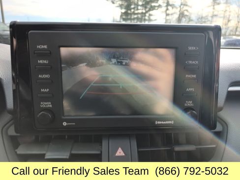 Used 2022 Toyota RAV4 XLE image 20