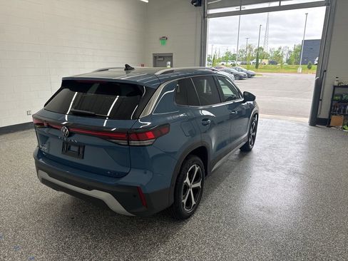 New 2026 Volkswagen Tiguan SE AWD/4WD image 5