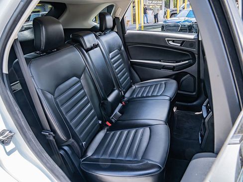 Used 2017 Ford Edge SEL w/ Equipment Group 201A FWD image 22
