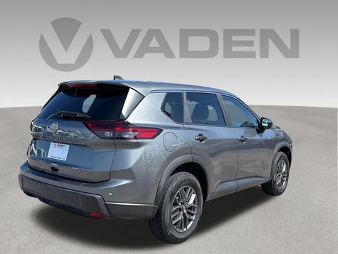 Used 2024 Nissan Rogue S FWD image 28