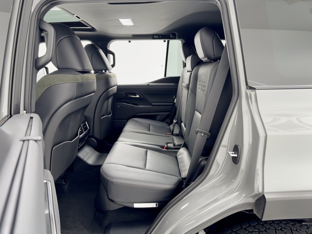 Certified 2025 Lexus GX 550 AWD/4WD image 26