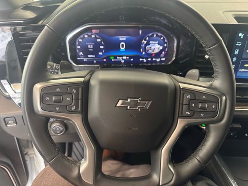 Used 2024 Chevrolet Silverado 1500 LT Trail Boss w/ Convenience Package II image 21