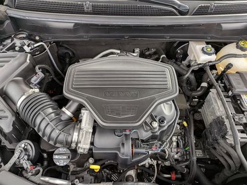 Certified 2024 Cadillac XT5 Sportv w/ Platinum Package image 30