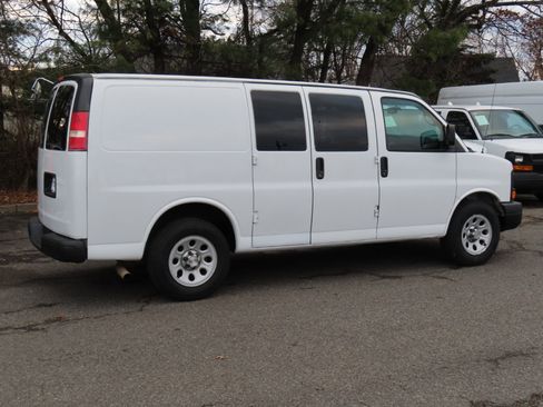 Used 2013 Chevrolet Express 1500 image 6