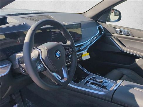 New 2026 BMW X5 xDrive40i image 3