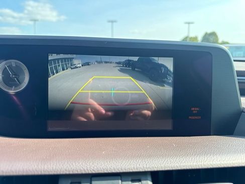 Used 2021 Lexus ES 350 w/ Premium Package FWD image 10