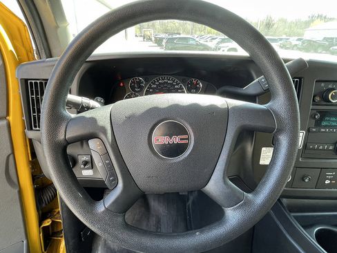 Used 2021 GMC Savana 3500 Extended w/ Power Convenience Package RWD image 32
