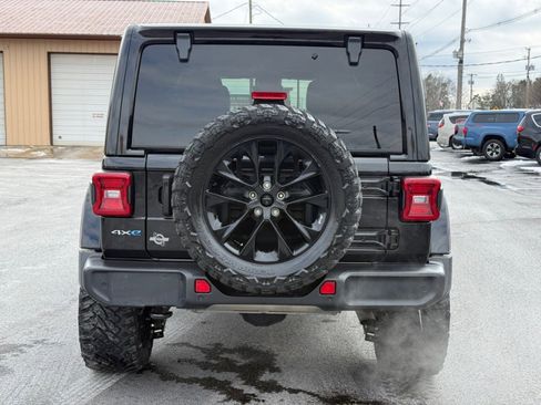 Used 2021 Jeep Wrangler Unlimited Sahara w/ Cold Weather Group AWD/4WD image 7