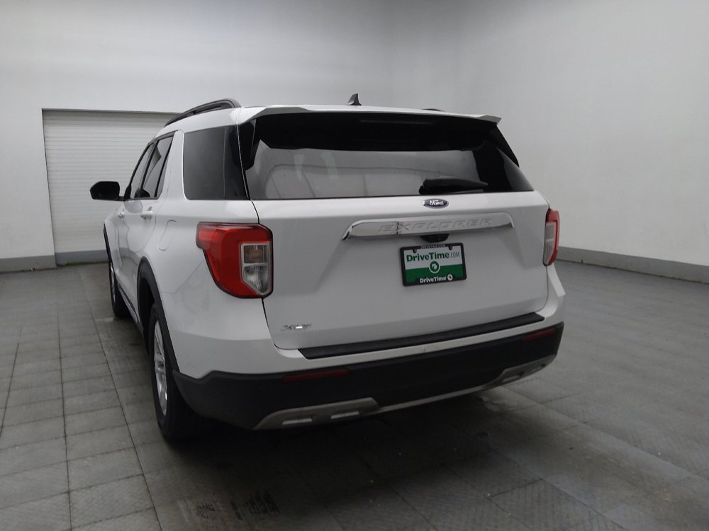 Used 2021 Ford Explorer XLT w/ Equipment Group 202A RWD image 5