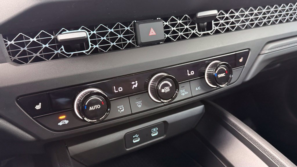 Used 2025 Honda Accord SE image 29