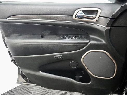 Used 2014 Jeep Grand Cherokee Summit AWD/4WD image 33