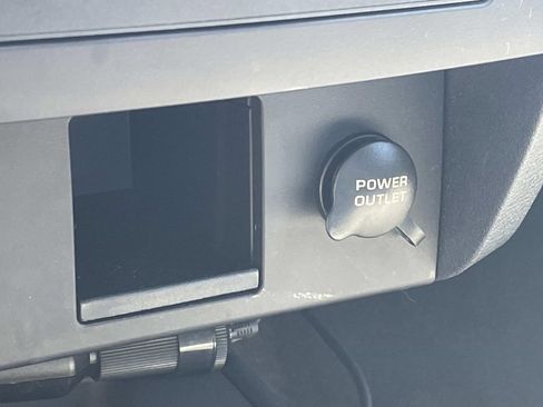 Used 2011 Dodge Dakota Big Horn w/ Utility Group RWD image 19