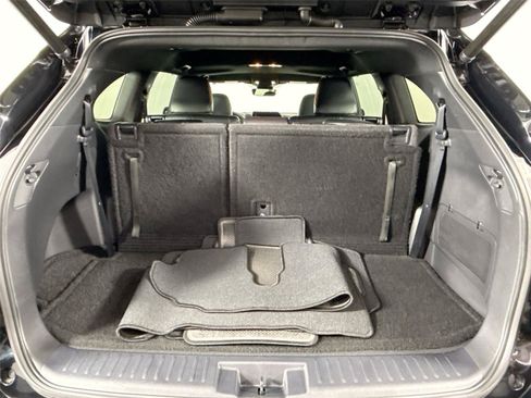 Used 2023 Toyota Highlander XSE FWD image 40