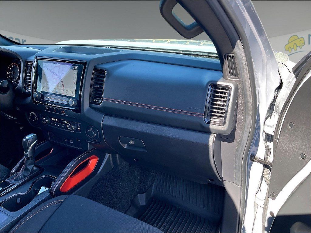 Used 2023 Nissan Frontier PRO-4X w/ Tow Package AWD/4WD image 12