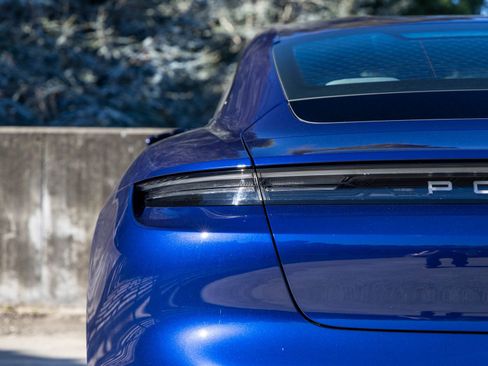 Certified 2021 Porsche Taycan image 19