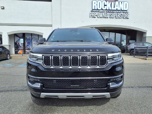 Certified 2022 Jeep Wagoneer Series II AWD/4WD image 3