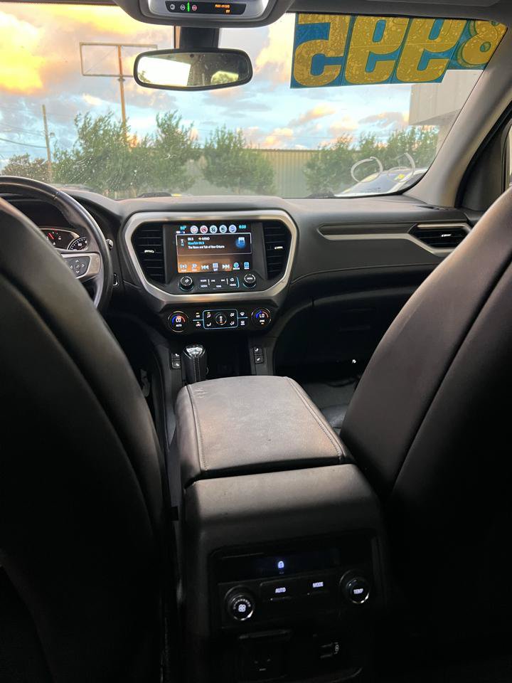 Used 2018 GMC Acadia SLT FWD image 10