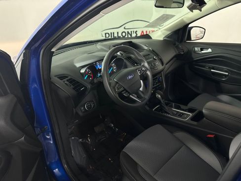 Used 2018 Ford Escape SE image 17