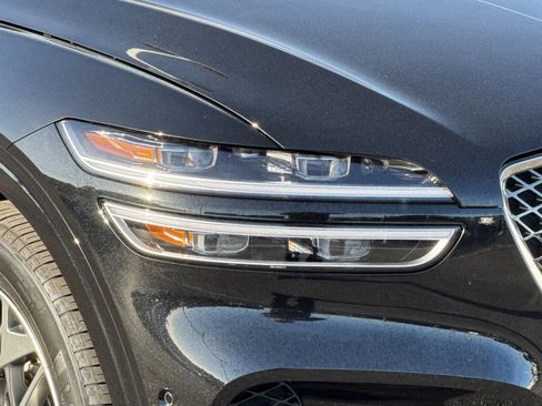 Used 2023 Genesis GV70 2.5T w/ Advanced Package image 10