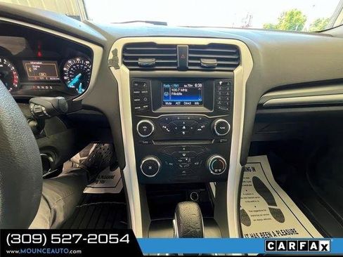 Used 2013 Ford Fusion SE FWD image 17