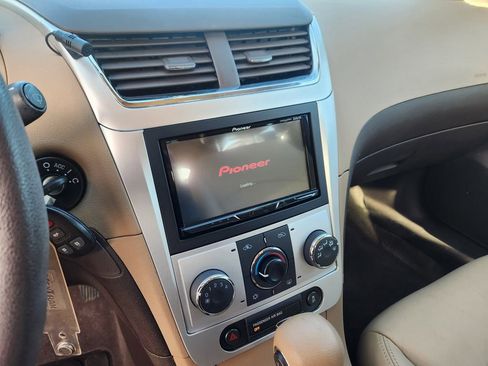 Used 2012 Chevrolet Malibu LS w/ LS Uplevel Package image 24