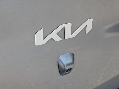 Used 2023 Kia Rio S image 12