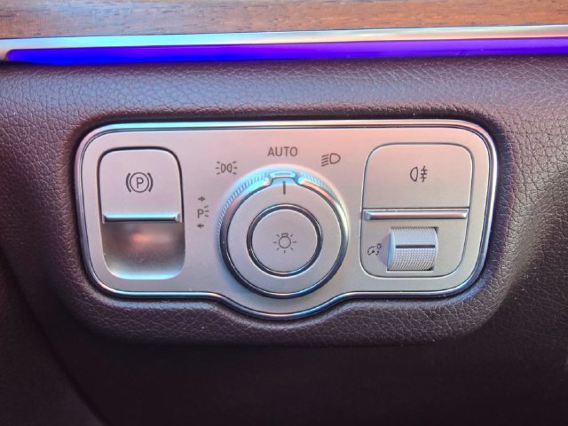 Used 2021 Mercedes-Benz GLS 450 4MATIC image 29