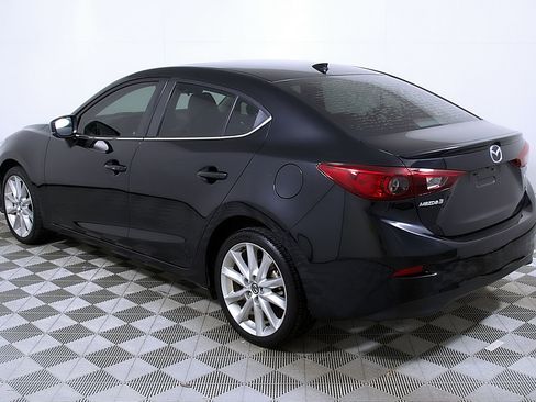 Used 2017 MAZDA MAZDA3 Grand Touring image 9