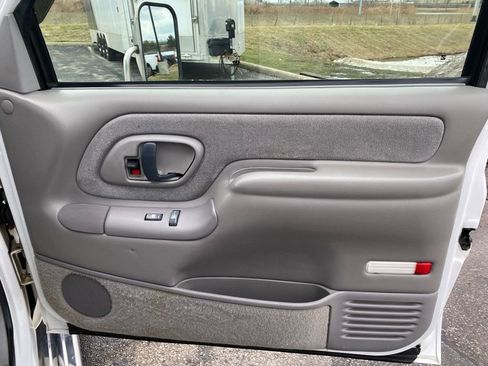 Used 1996 Chevrolet Silverado 3500 4x4 Extended Cab image 19