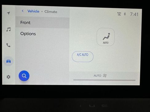 Used 2025 Toyota Prius XLE image 30