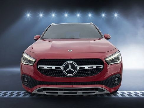 Used 2021 Mercedes-Benz GLA 250 w/ Premium Package image 8