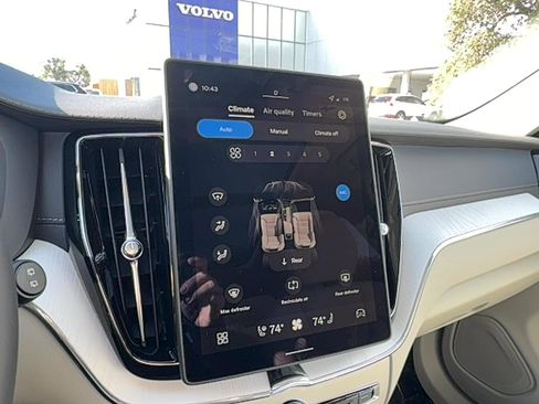 New 2026 Volvo XC60 B5 Ultra w/ Protection Package Premier image 23