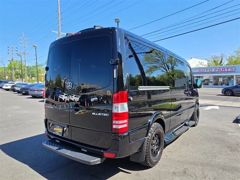 Used 2014 Mercedes-Benz Sprinter 2500 image 3