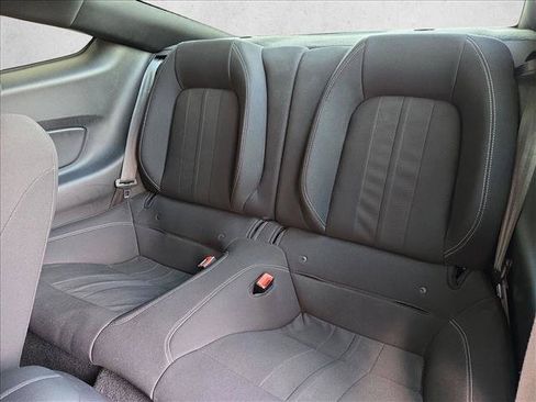 Used 2019 Ford Mustang Coupe w/ Equipment Group 101A RWD image 17
