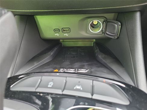New 2026 Buick Envista Sport Touring w/ Convenience I Package FWD image 29