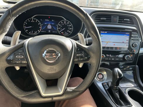 Used 2017 Nissan Maxima SR image 10
