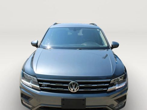 Used 2019 Volkswagen Tiguan S AWD/4WD image 2