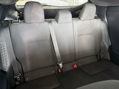 Used 2018 Toyota C-HR XLE FWD image 16