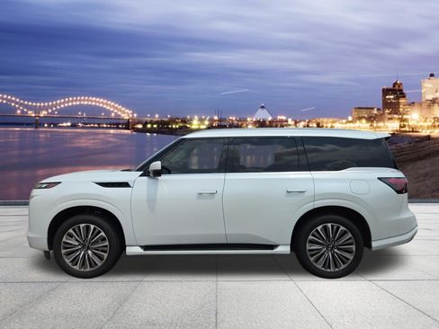 Used 2025 INFINITI QX80 Sensory AWD/4WD image 2