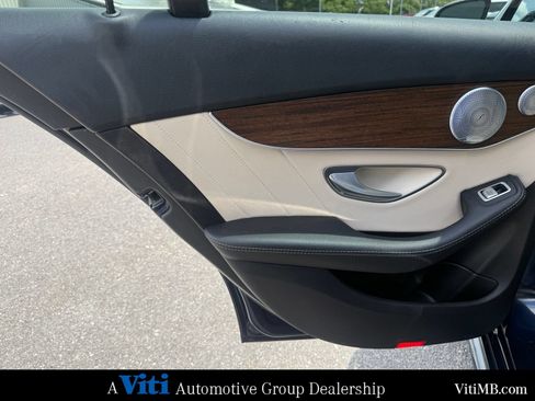 Used 2020 Mercedes-Benz C 300 4MATIC Sedan image 20