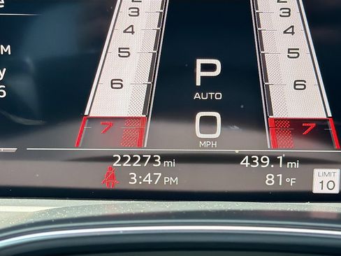 Used 2024 Audi RS 7 Performance w/ Matte Carbon Package AWD/4WD image 39