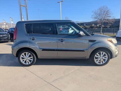 Used 2013 Kia Soul + w/ Audio Pkg image 6