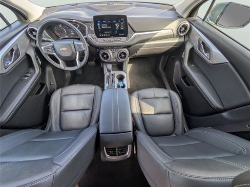 Used 2024 Chevrolet Blazer LT FWD image 27